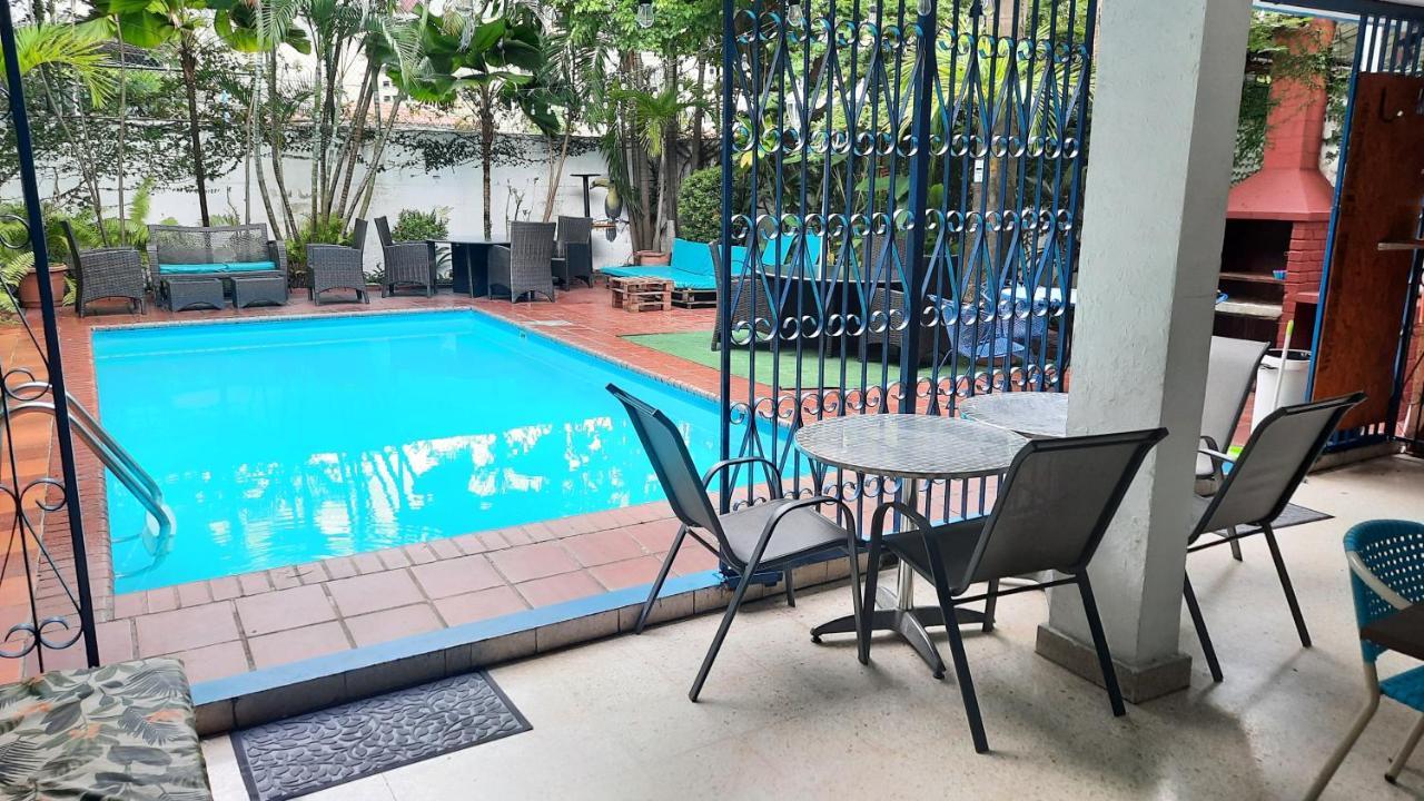 Hostal Yoha Panama City Exteriör bild
