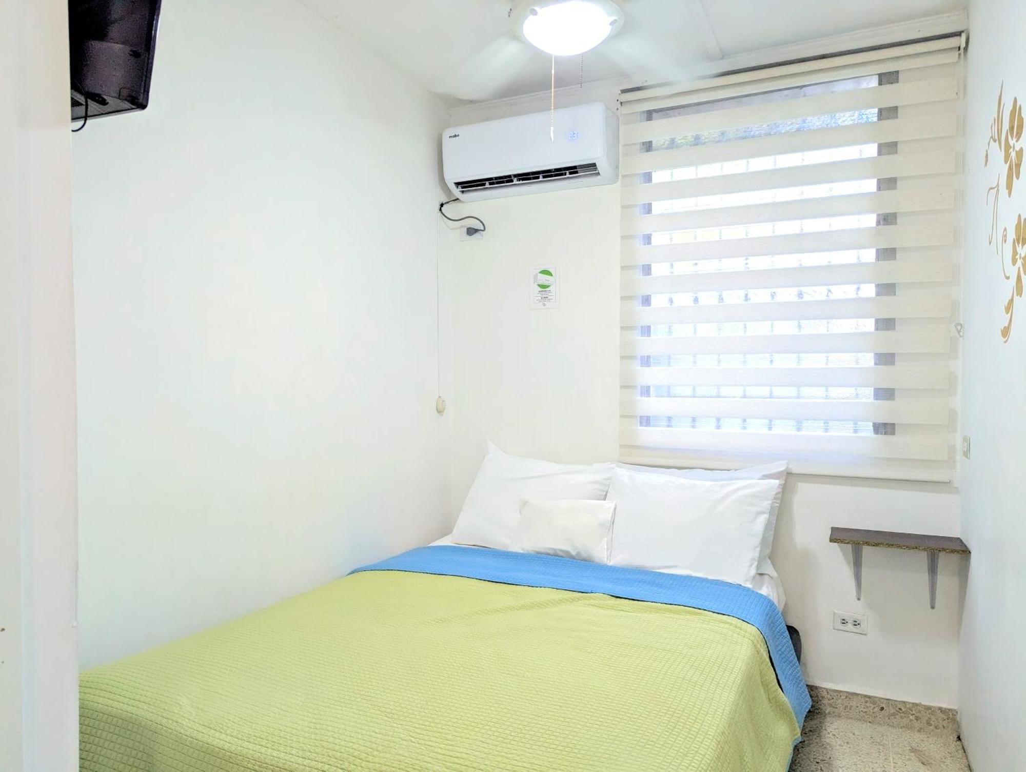 Hostal Yoha Panama City Exteriör bild