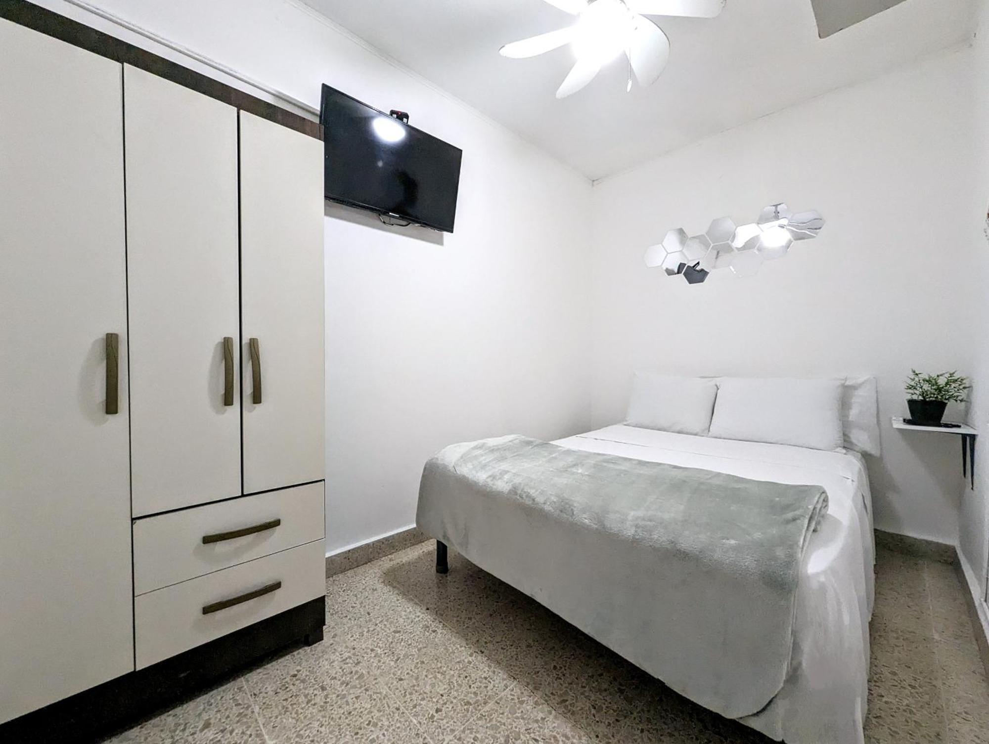 Hostal Yoha Panama City Rum bild